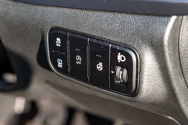 Hyundai i20 5 Dr 1.0 T-GDi 100ps Premium 48 Volt Hybrid