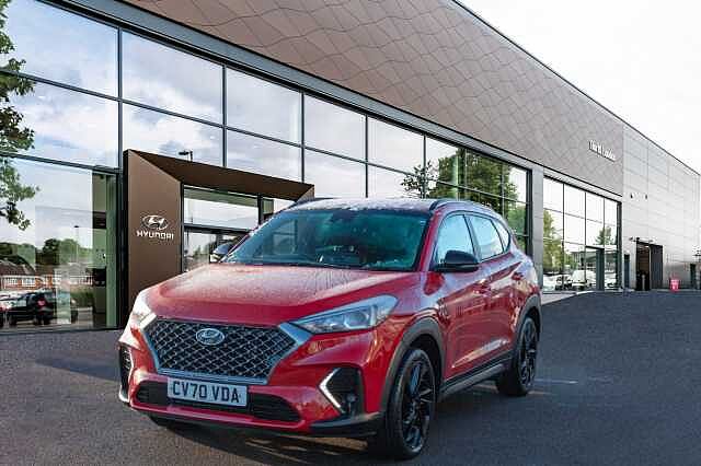 Hyundai TUCSON 5Dr 1.6CRDi (136ps) N Line 48V Hybrid Red