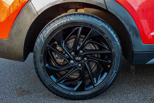 Hyundai TUCSON 5Dr 1.6CRDi (136ps) N Line 48V Hybrid Red