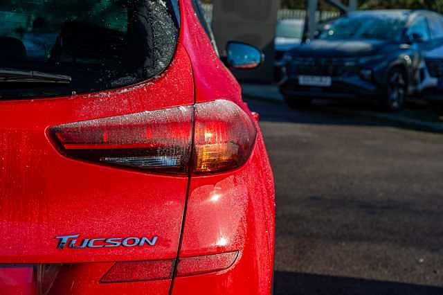 Hyundai TUCSON 5Dr 1.6CRDi (136ps) N Line 48V Hybrid Red