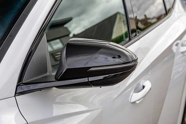 Hyundai TUCSON ESTATE 1.6T Plug-in Hybrid N Line 5dr Auto White