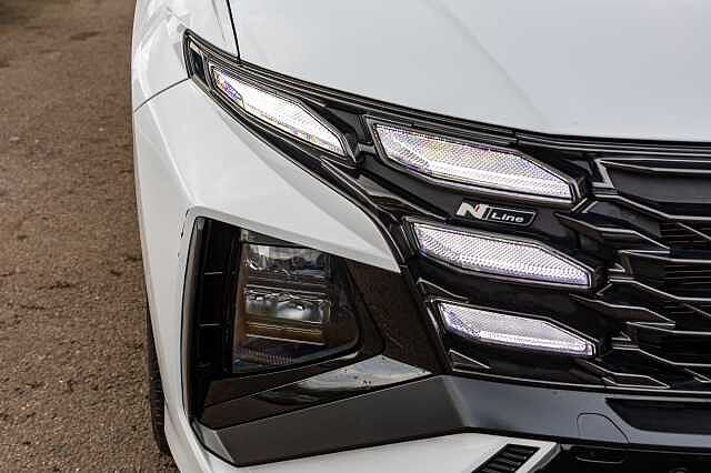 Hyundai TUCSON ESTATE 1.6T Plug-in Hybrid N Line 5dr Auto White