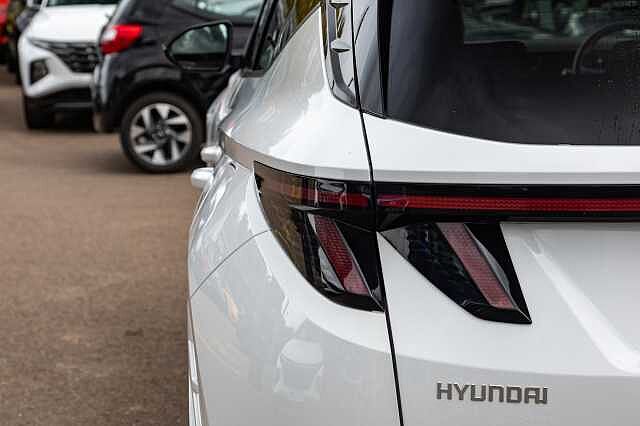 Hyundai TUCSON ESTATE 1.6T Plug-in Hybrid N Line 5dr Auto White