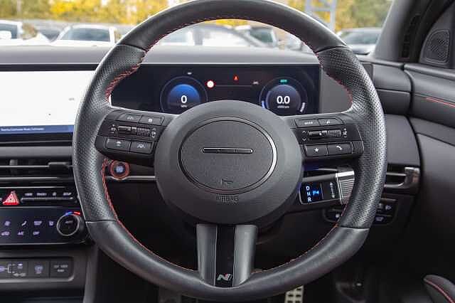 Hyundai TUCSON ESTATE 1.6T Plug-in Hybrid N Line 5dr Auto White