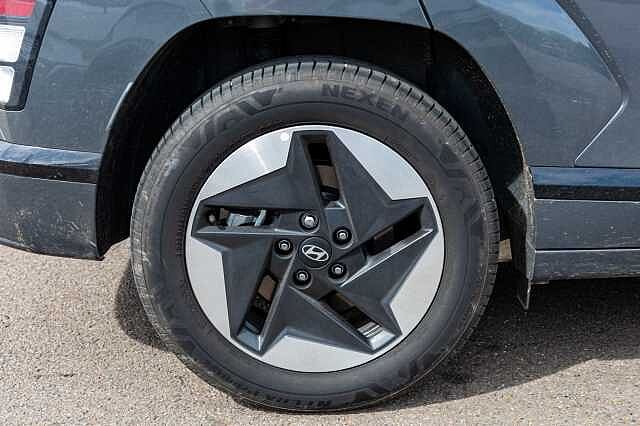 Hyundai KONA 160kW Advance 65kWh 5dr Auto