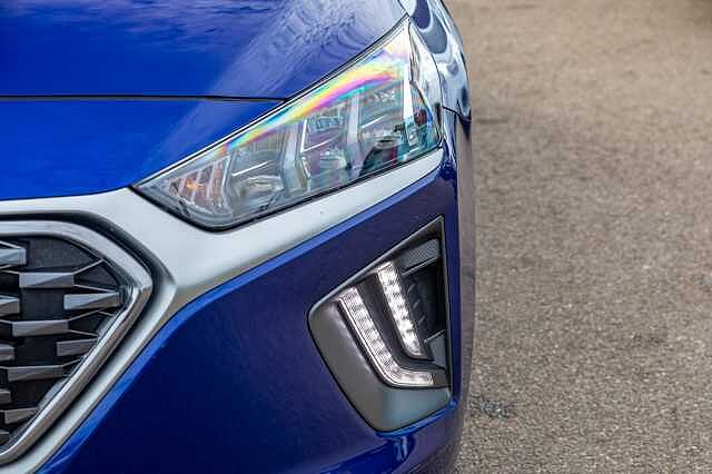 Hyundai IONIQ 1.6 GDi Hybrid Premium 5dr DCT