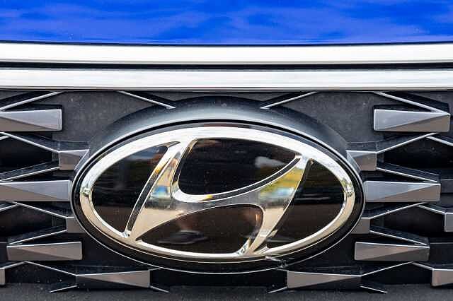 Hyundai IONIQ 1.6 GDi Hybrid Premium 5dr DCT