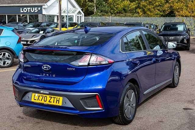 Hyundai IONIQ 1.6 GDi Hybrid Premium 5dr DCT