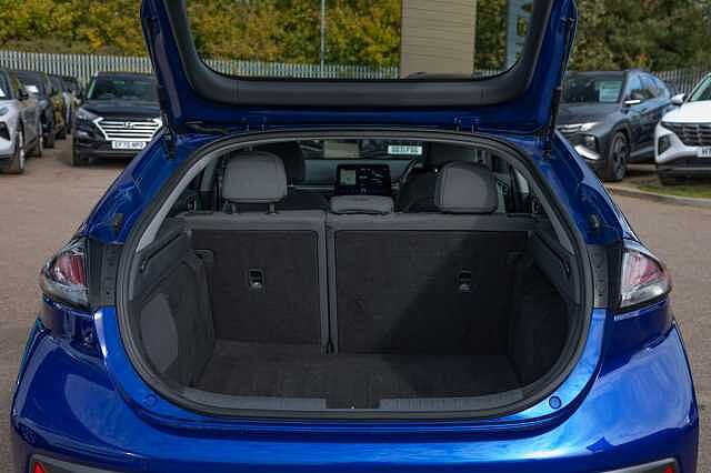 Hyundai IONIQ 1.6 GDi Hybrid Premium 5dr DCT