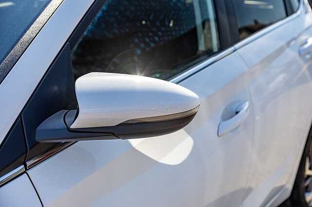 Hyundai i20 1.0T GDi 48V MHD Premium 5dr DCT