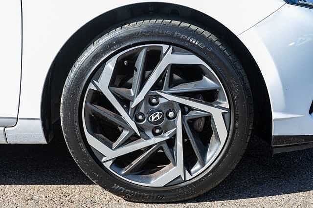 Hyundai i20 1.0T GDi 48V MHD Premium 5dr DCT