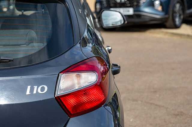 Hyundai i10 1.0 MPi SE Connect 5dr