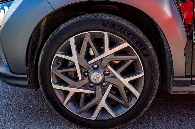 Hyundai KONA 1.6 GDi Hybrid Ultimate 5dr DCT