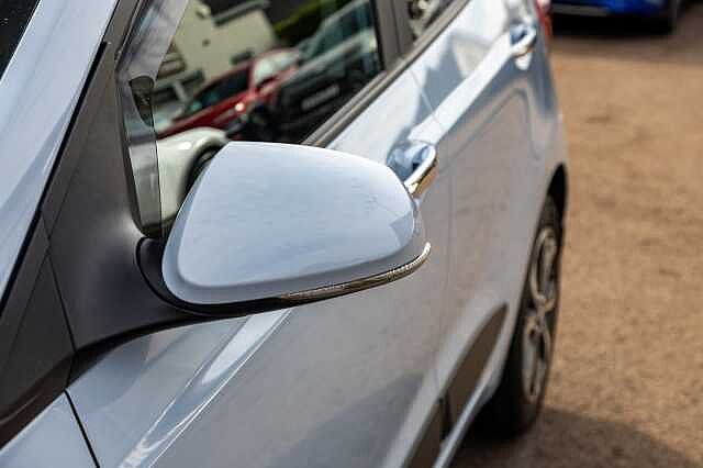 Hyundai i10 1.2 Premium SE 5dr