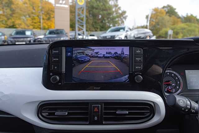 Hyundai i10 1.2 MPi Premium 5dr