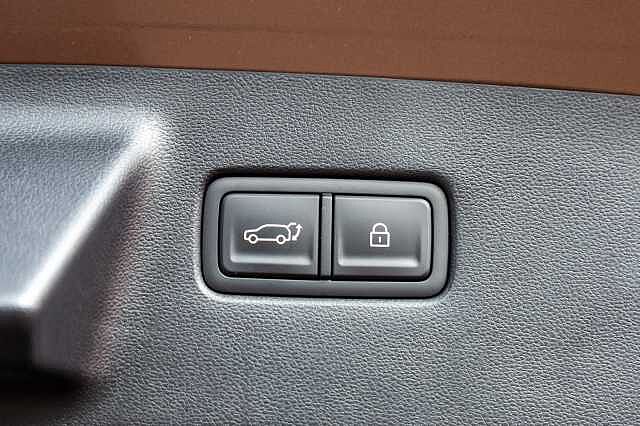 Hyundai SANTA FE 1.6 TGDi Plug-in Hybrid Ultimate 5dr 4WD Auto