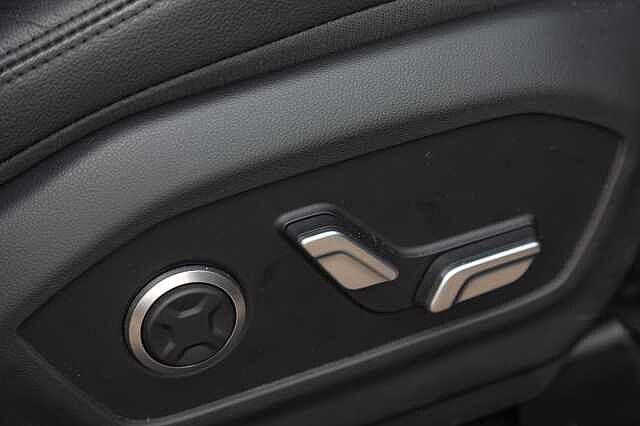 Hyundai SANTA FE 1.6 TGDi Plug-in Hybrid Ultimate 5dr 4WD Auto