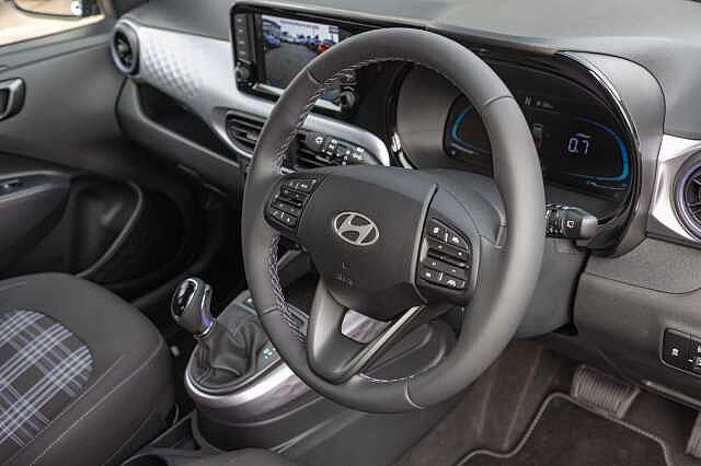 Hyundai i10 1.2 [79] Premium 5dr Auto [Nav]