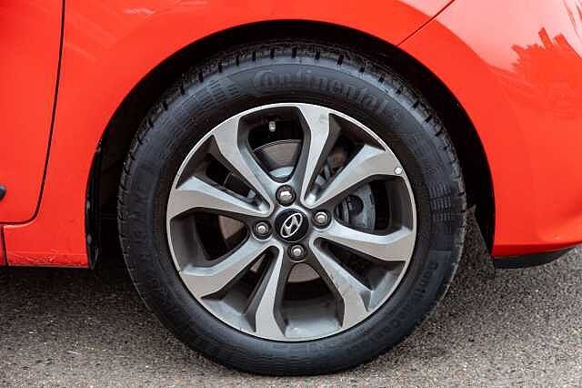 Hyundai i10 1.2 Premium SE 5dr Auto