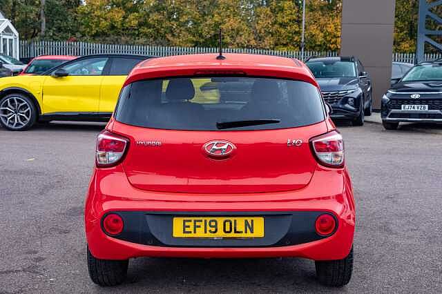 Hyundai i10 1.2 Premium SE 5dr Auto