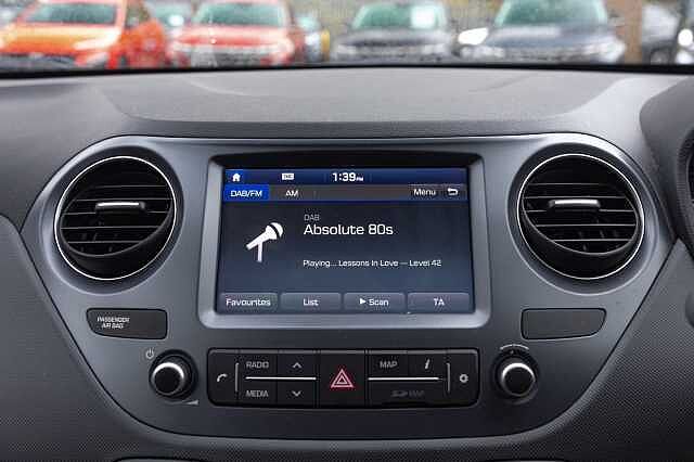 Hyundai i10 1.2 Premium SE 5dr Auto