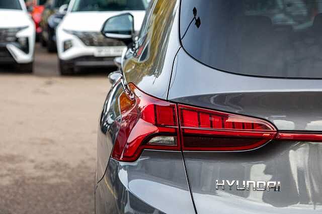 Hyundai SANTA FE 1.6 TGDi Plug-in Hybrid Premium 5dr 4WD Auto