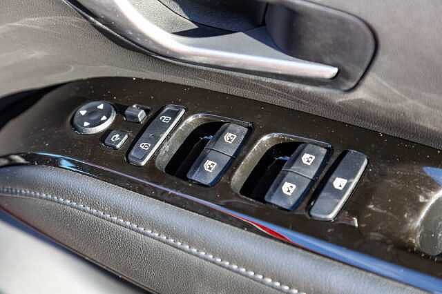 Hyundai TUCSON 1.6 TGDi Hybrid 230 Premium 5dr 2WD Auto Red