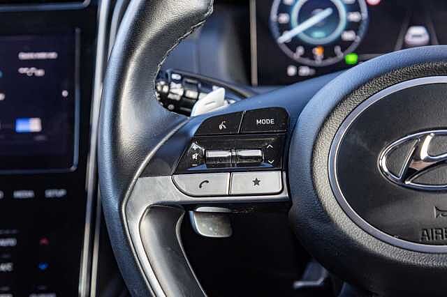 Hyundai TUCSON 1.6 TGDi Hybrid 230 Premium 5dr 2WD Auto Red