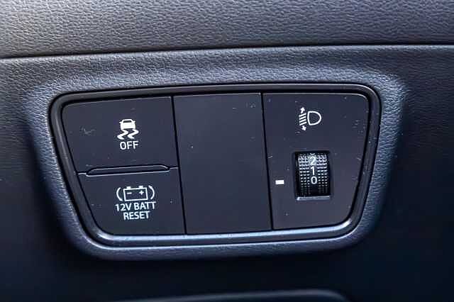 Hyundai TUCSON 1.6 TGDi Hybrid 230 Premium 5dr 2WD Auto Red