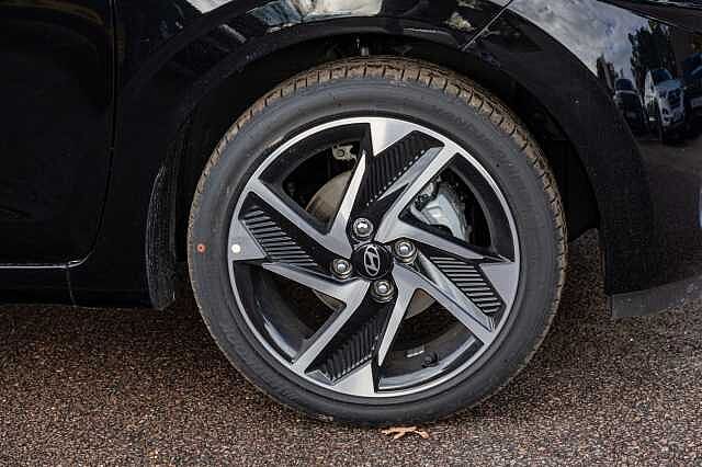 Hyundai i10 1.2 [79] Premium 5dr Auto [Nav]