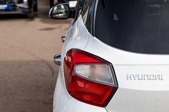 Hyundai i10 1.2 [79] Premium 5dr Auto [Nav]