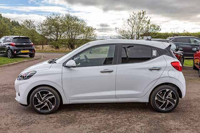 Hyundai i10 1.2 [79] Premium 5dr Auto [Nav]