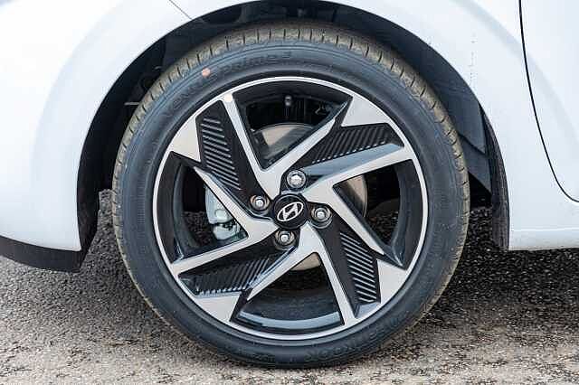 Hyundai i10 1.2 [79] Premium 5dr Auto [Nav]