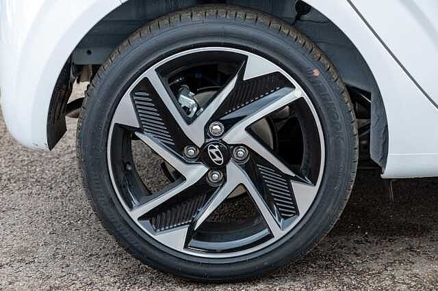 Hyundai i10 1.2 [79] Premium 5dr Auto [Nav]