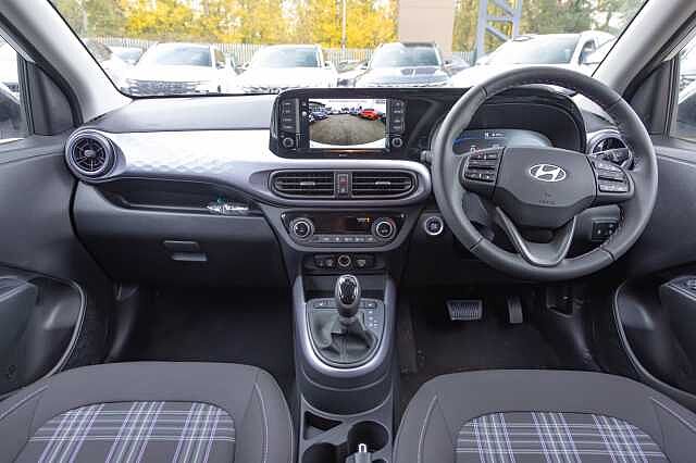 Hyundai i10 1.2 [79] Premium 5dr Auto [Nav]