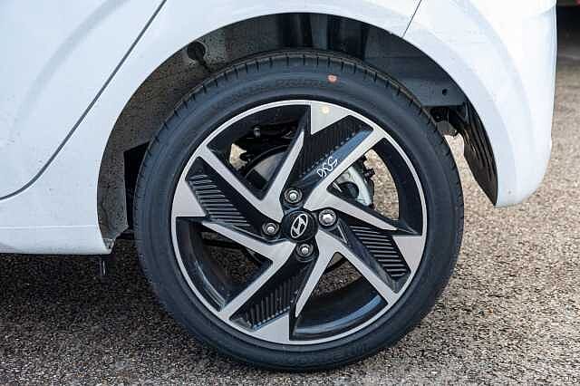 Hyundai i10 1.2 [79] Premium 5dr Auto [Nav]