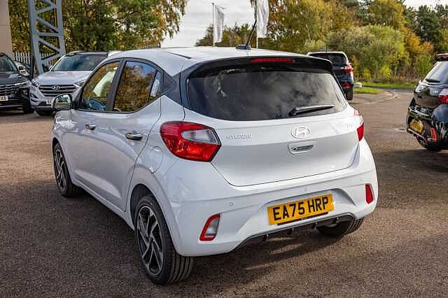 Hyundai i10 1.2 [79] Premium 5dr Auto [Nav]