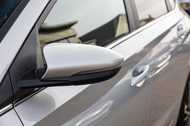 Hyundai i20 1.0T GDi 48V MHD Premium 5dr