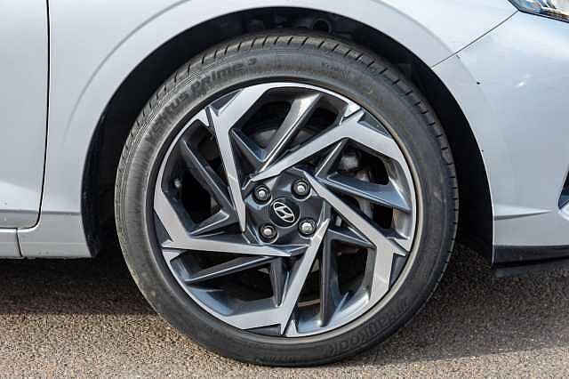 Hyundai i20 1.0T GDi 48V MHD Premium 5dr