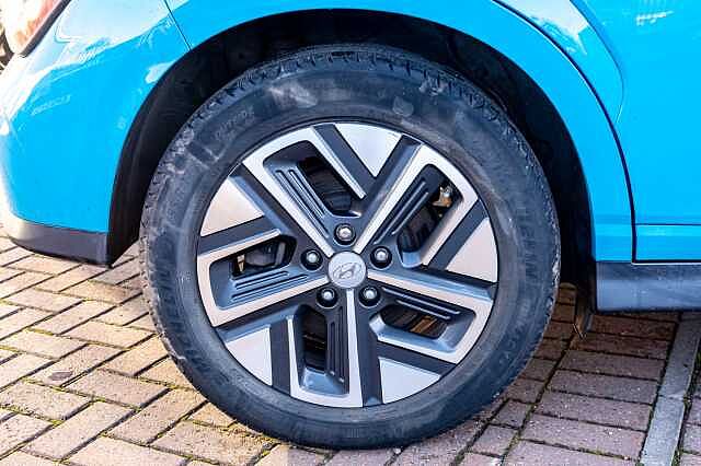 Hyundai KONA 150kW Premium 64kWh 5dr Auto