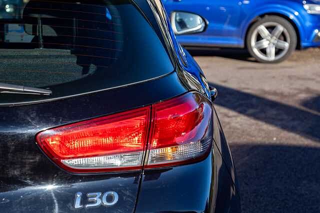 Hyundai I30 1.0T GDI SE Nav 5dr Black