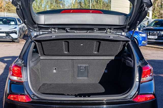 Hyundai I30 1.0T GDI SE Nav 5dr Black