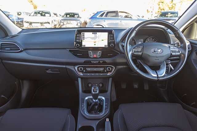 Hyundai I30 1.0T GDI SE Nav 5dr Black