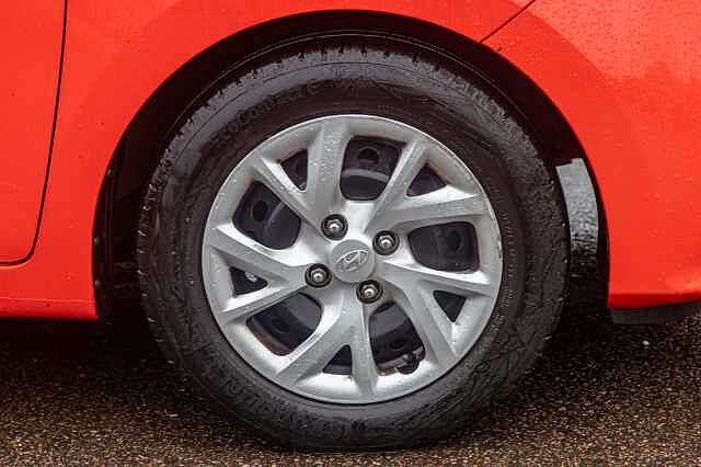 Hyundai i10 1.0 SE 5dr