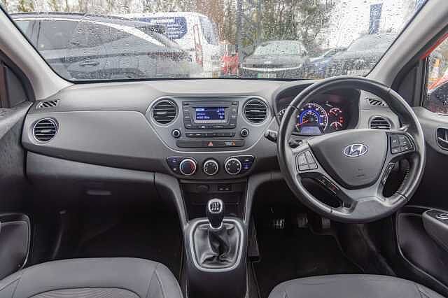 Hyundai i10 1.0 SE 5dr