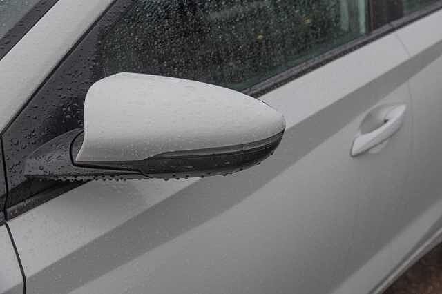 Hyundai i20 1.0T GDi 48V MHD SE Connect 5dr