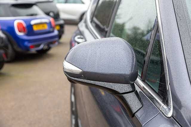 Hyundai SANTA FE 1.6 TGDi Hybrid Ultimate 5dr Auto