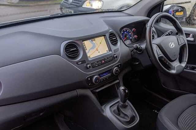 Hyundai i10 1.2 Premium SE 5dr Auto