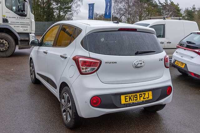 Hyundai i10 1.2 Premium SE 5dr Auto