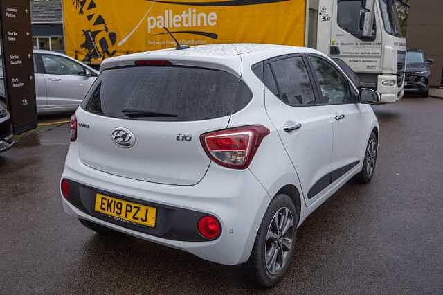 Hyundai i10 1.2 Premium SE 5dr Auto